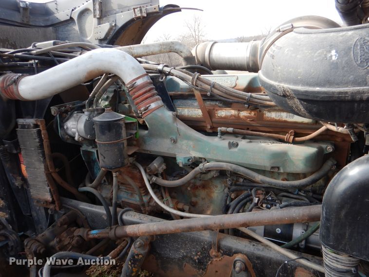 image for item HL9315 1999 Peterbilt 379  semi truck