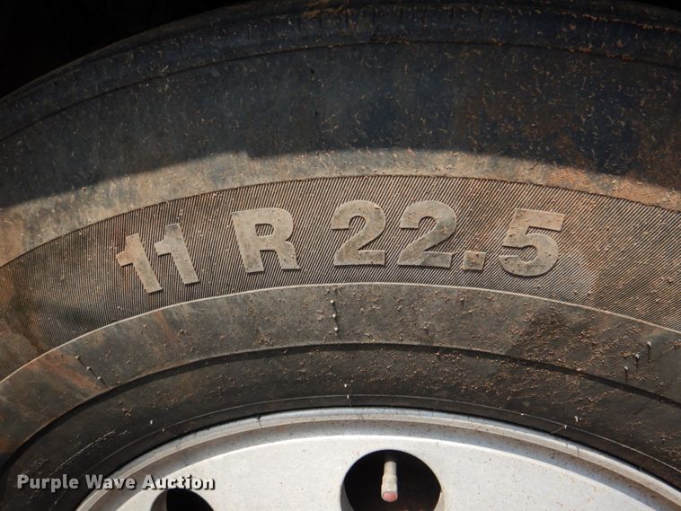 image for item HL9315 1999 Peterbilt 379  semi truck