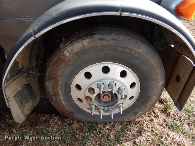 image for item HL9315 1999 Peterbilt 379  semi truck