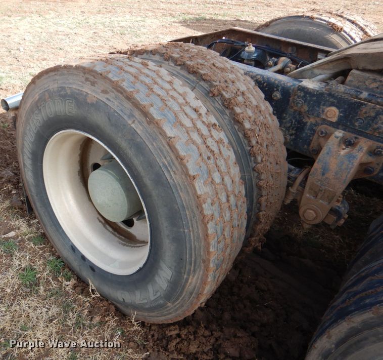 image for item HL9315 1999 Peterbilt 379  semi truck