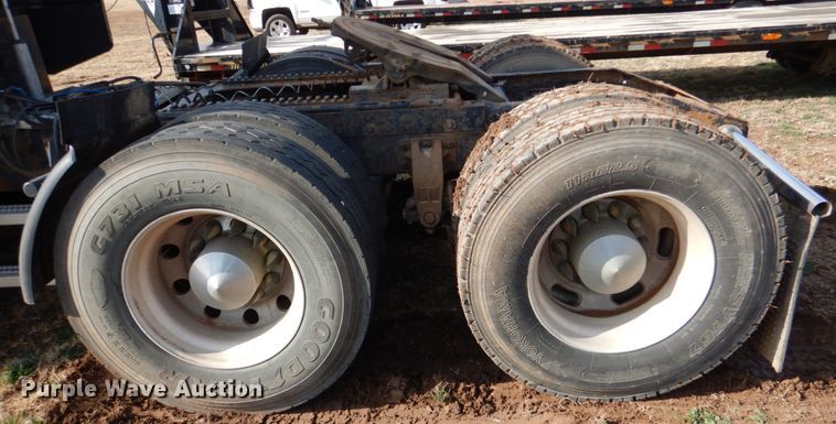 image for item HL9315 1999 Peterbilt 379  semi truck