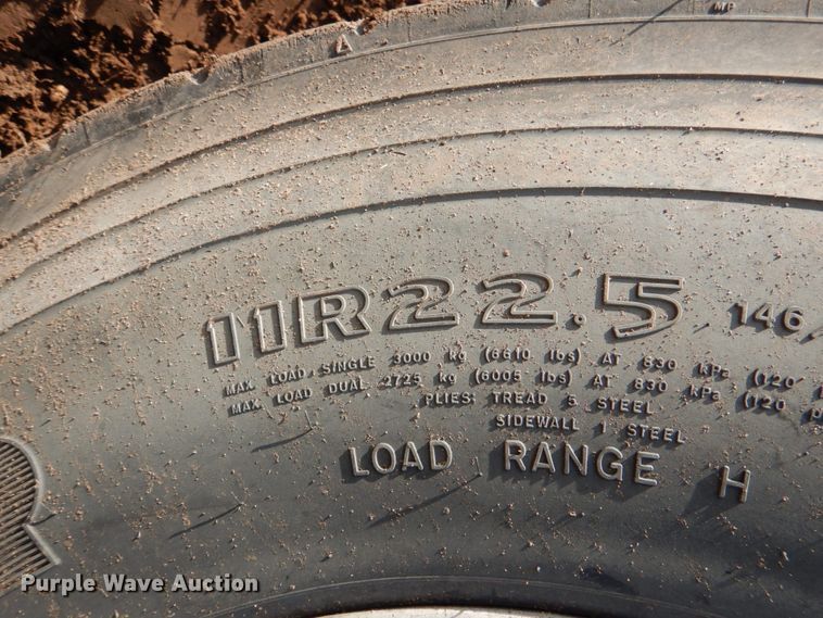 image for item HL9315 1999 Peterbilt 379  semi truck