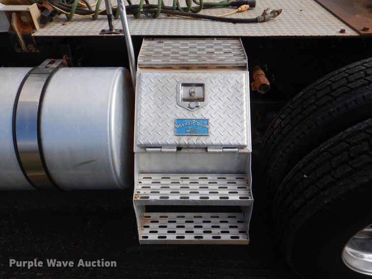 image for item HL9316 2012 Mack  semi truck