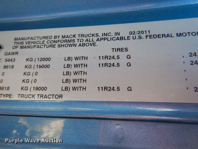 image for item HL9316 2012 Mack  semi truck