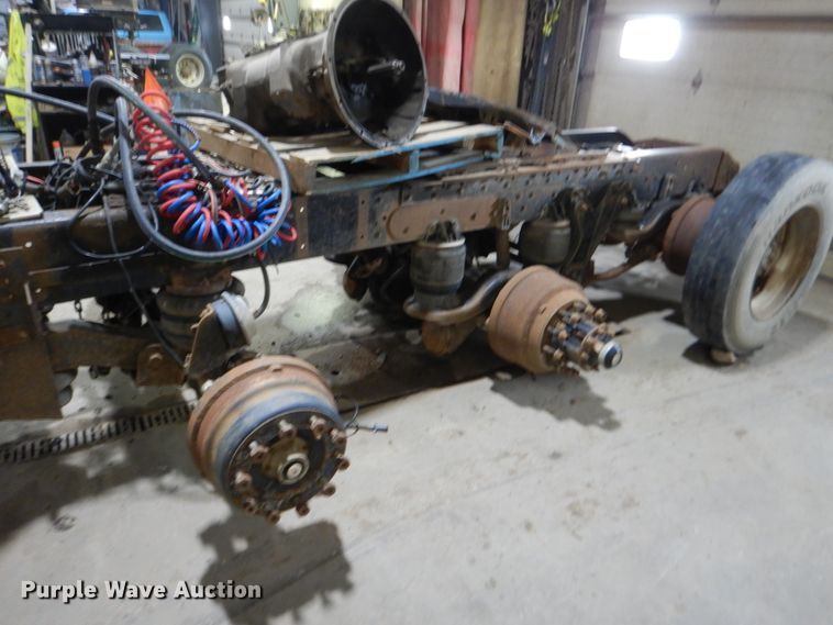 image for item HS9827 1995 Kenworth T600  semi truck