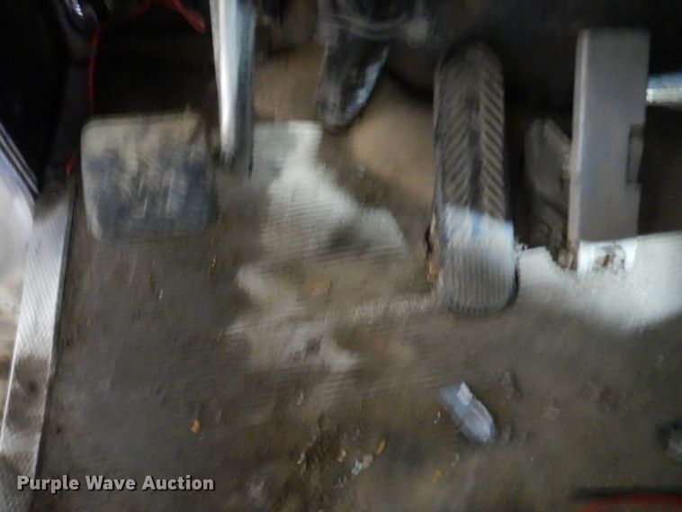 image for item HS9827 1995 Kenworth T600  semi truck