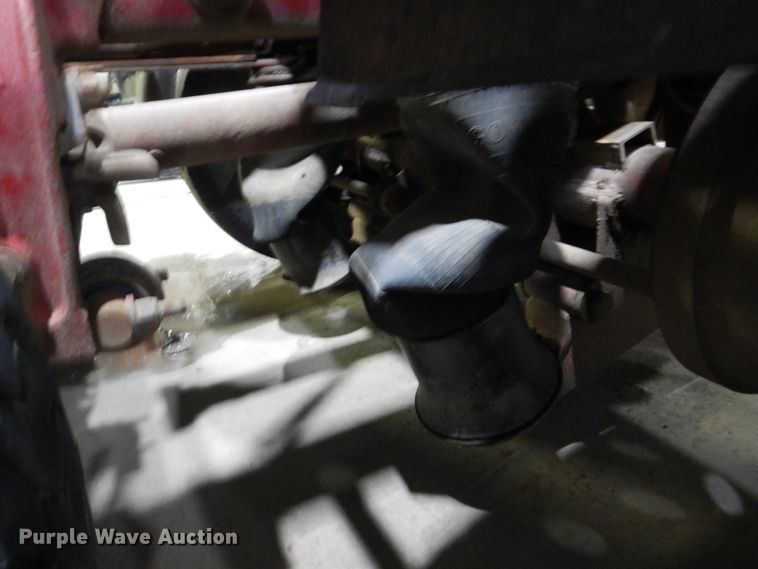 image for item HS9828 2000 Peterbilt 378  semi truck