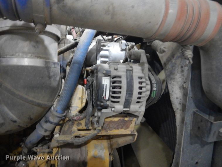 image for item HS9828 2000 Peterbilt 378  semi truck