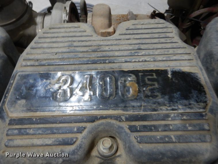 image for item HS9828 2000 Peterbilt 378  semi truck