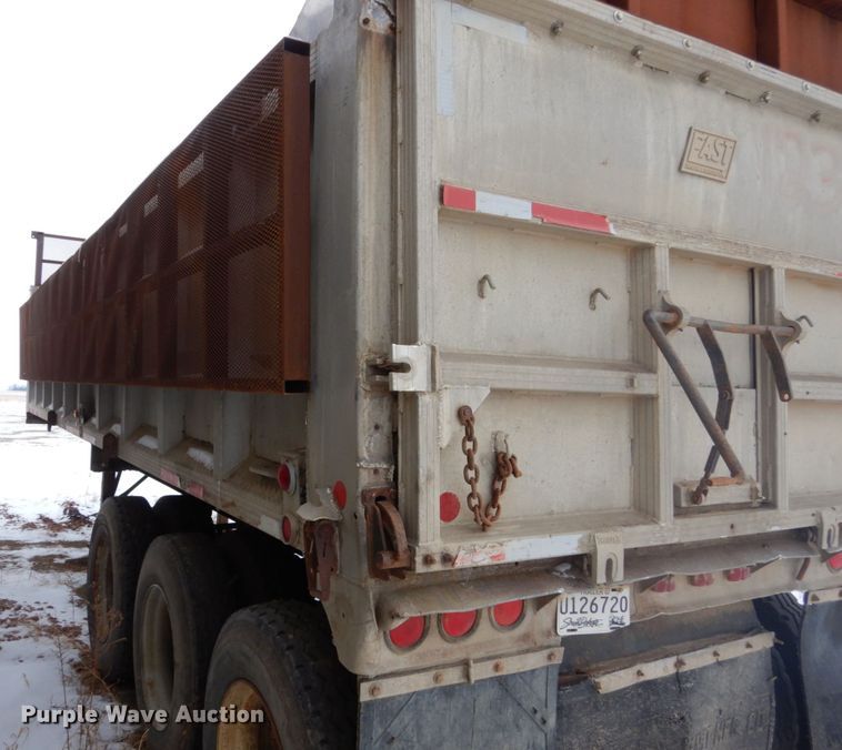 image for item HS9859 1979 East  end dump trailer