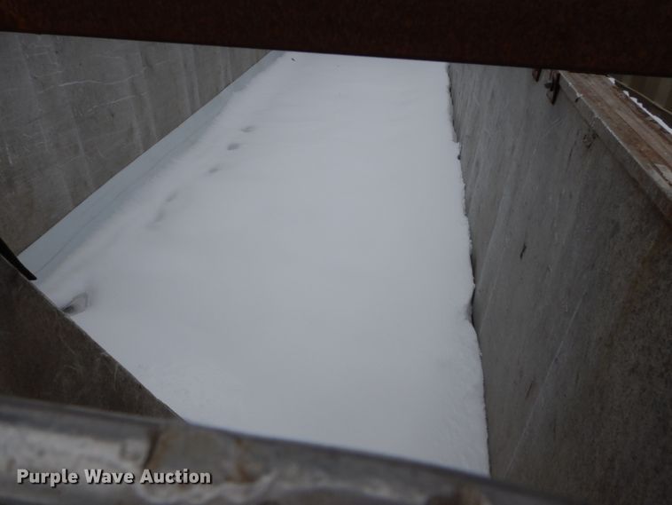 image for item HS9859 1979 East  end dump trailer