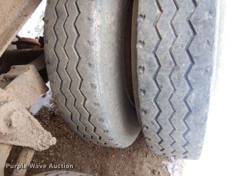 image for item HS9859 1979 East  end dump trailer