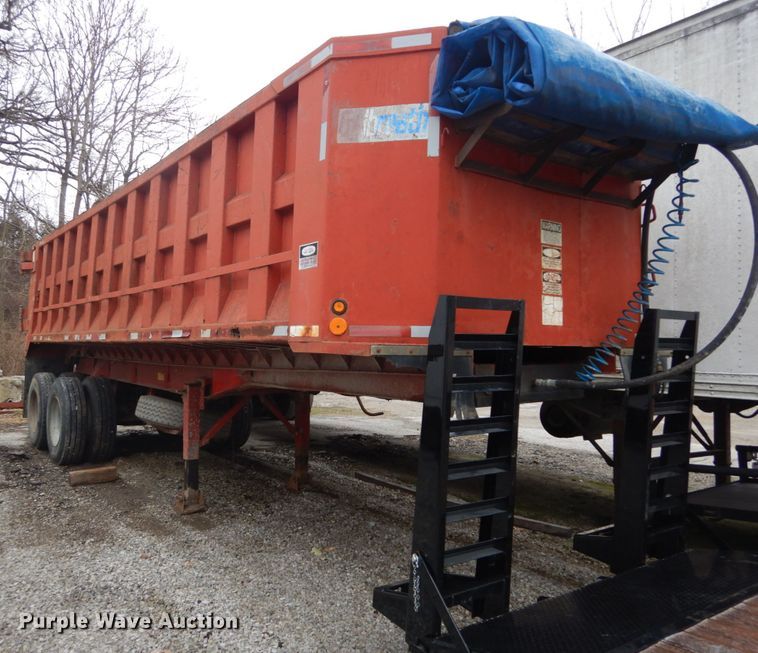 image for item HV9622 1996 Galbreath CFS-26  end dump trailer