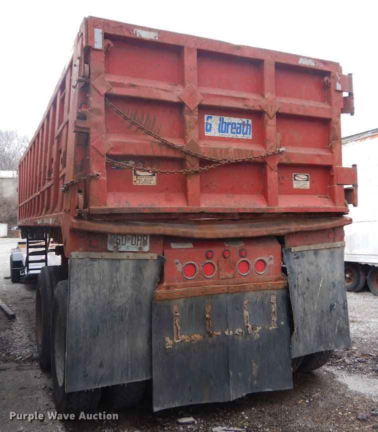 image for item HV9622 1996 Galbreath CFS-26  end dump trailer