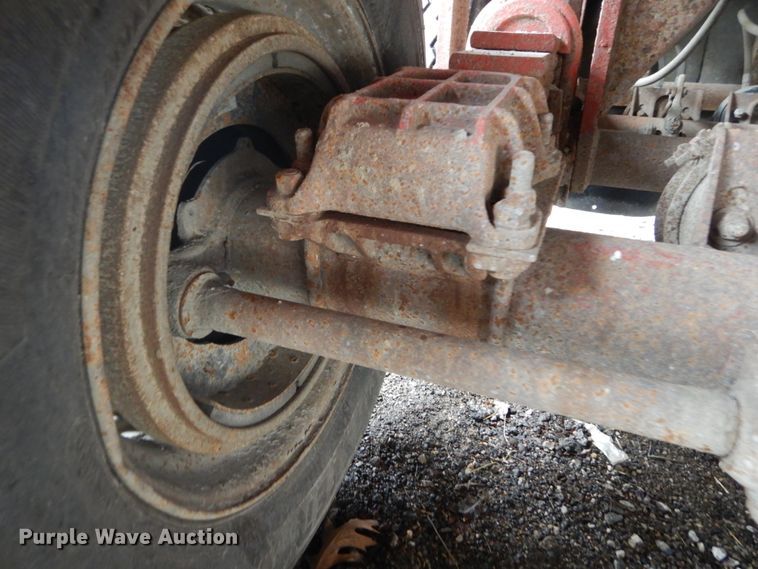 image for item HV9622 1996 Galbreath CFS-26  end dump trailer