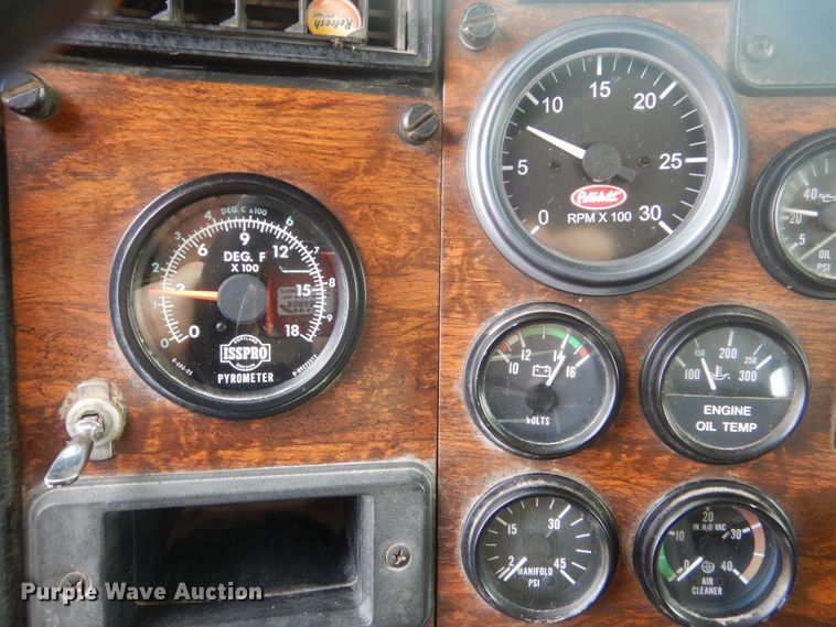 image for item HX9100 1998 Peterbilt 379  semi truck