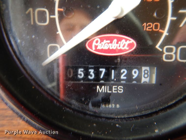 image for item HX9100 1998 Peterbilt 379  semi truck