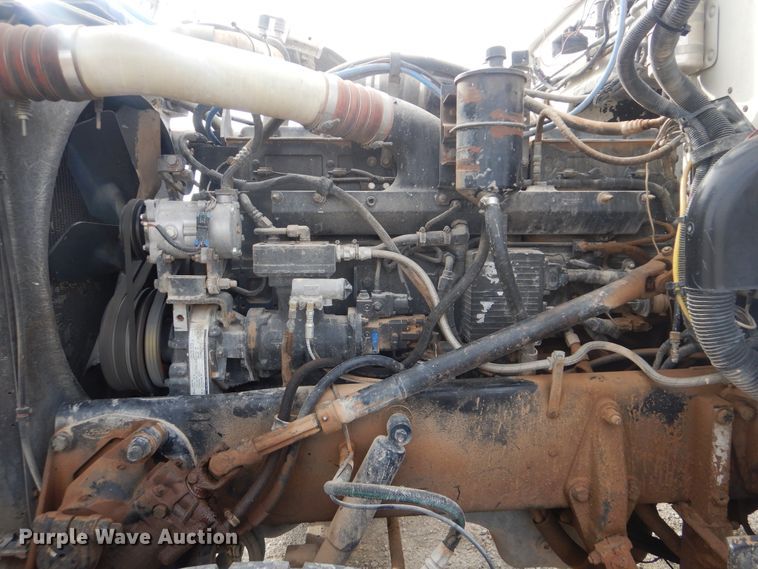 image for item HX9100 1998 Peterbilt 379  semi truck