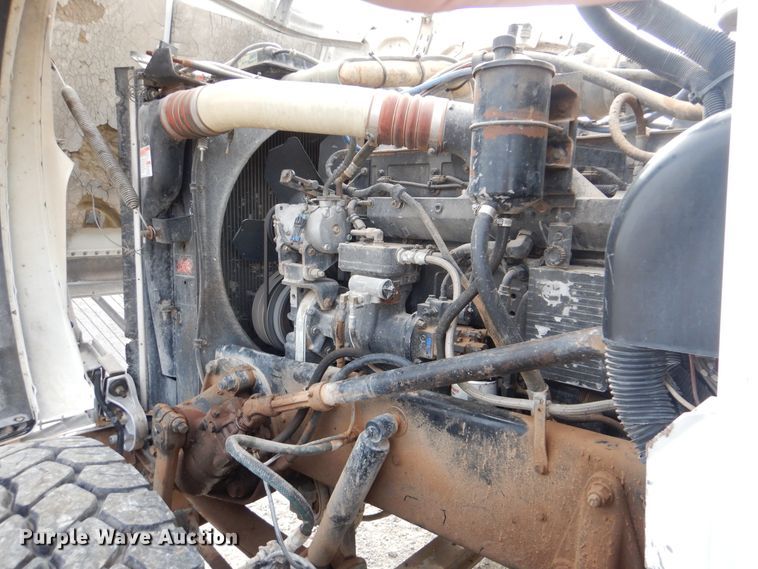 image for item HX9100 1998 Peterbilt 379  semi truck