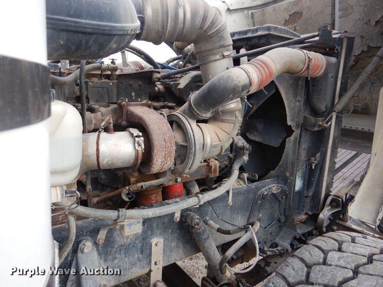 image for item HX9100 1998 Peterbilt 379  semi truck