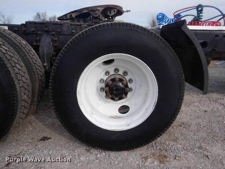 image for item HX9100 1998 Peterbilt 379  semi truck