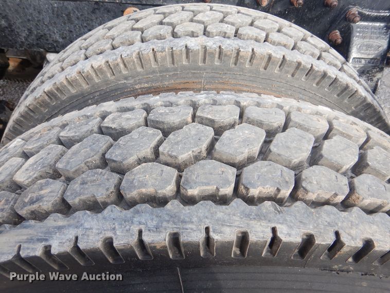 image for item HX9100 1998 Peterbilt 379  semi truck