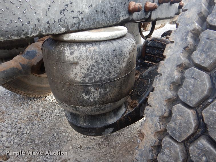 image for item HX9100 1998 Peterbilt 379  semi truck