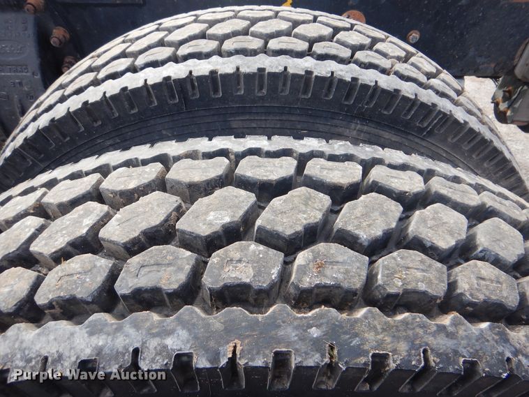 image for item HX9100 1998 Peterbilt 379  semi truck