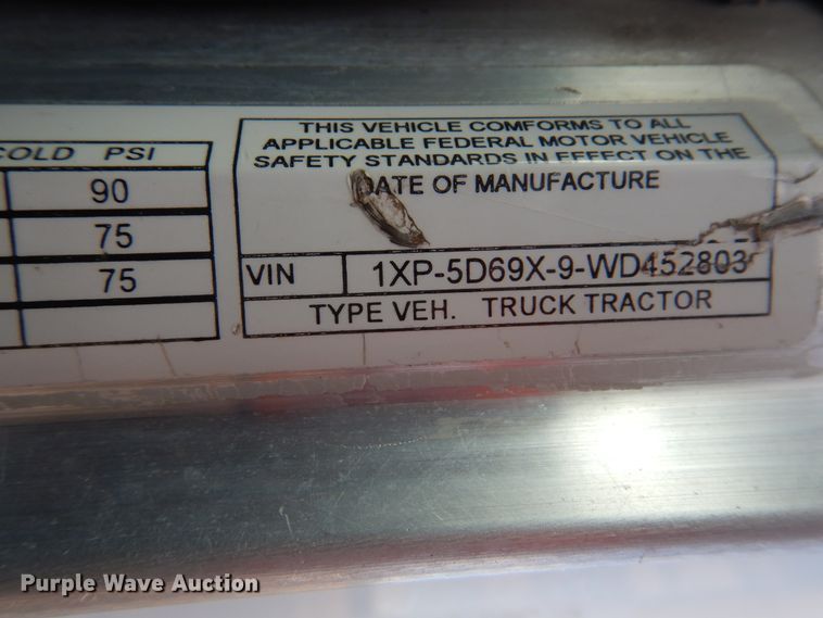 image for item HX9100 1998 Peterbilt 379  semi truck