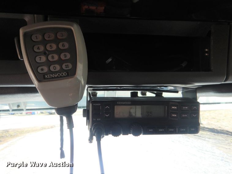 image for item HX9117 2009 Kenworth T800  semi truck