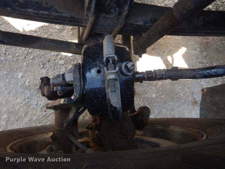 image for item HX9117 2009 Kenworth T800  semi truck