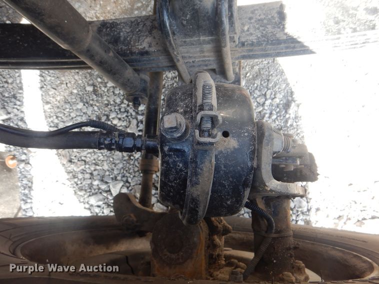 image for item HX9117 2009 Kenworth T800  semi truck