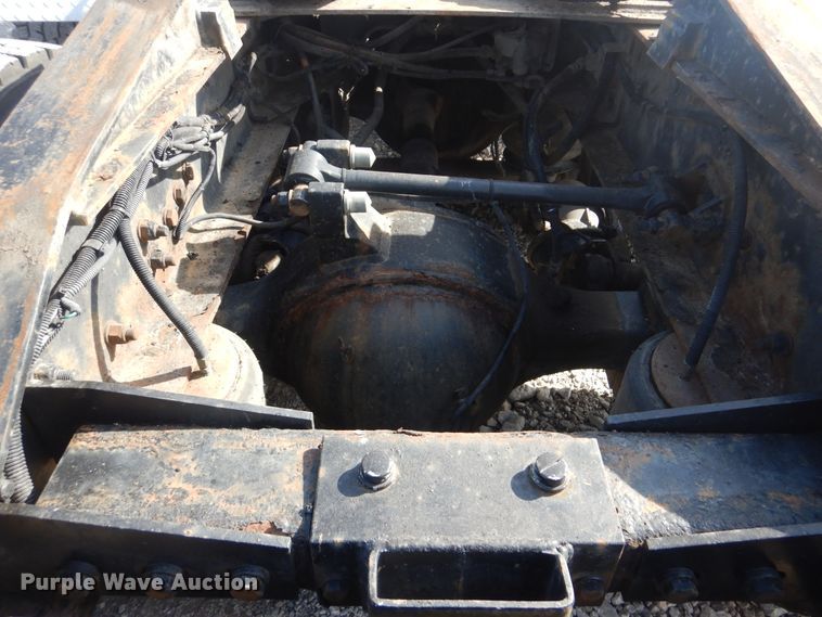 image for item HX9117 2009 Kenworth T800  semi truck