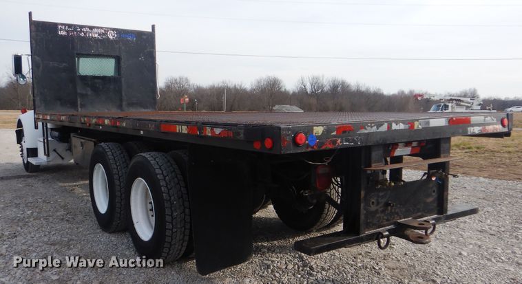image for item HX9123 2004 Peterbilt 330  dump flatbed truck