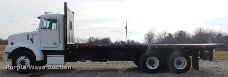 image for item HX9123 2004 Peterbilt 330  dump flatbed truck