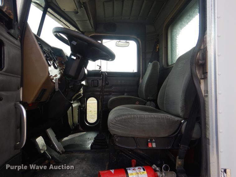 image for item HX9123 2004 Peterbilt 330  dump flatbed truck