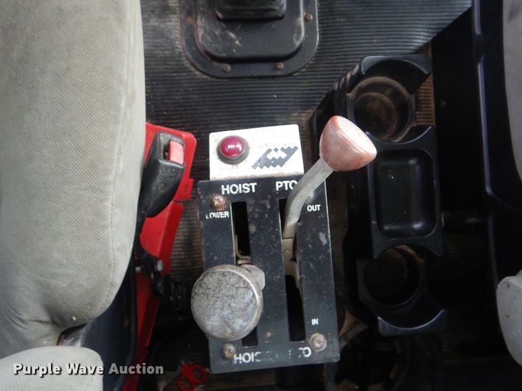 image for item HX9123 2004 Peterbilt 330  dump flatbed truck