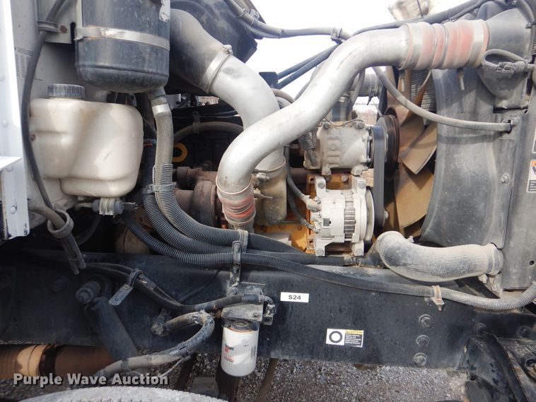 image for item HX9123 2004 Peterbilt 330  dump flatbed truck