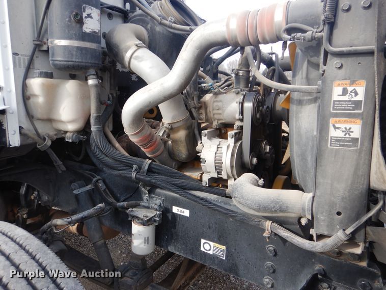 image for item HX9123 2004 Peterbilt 330  dump flatbed truck