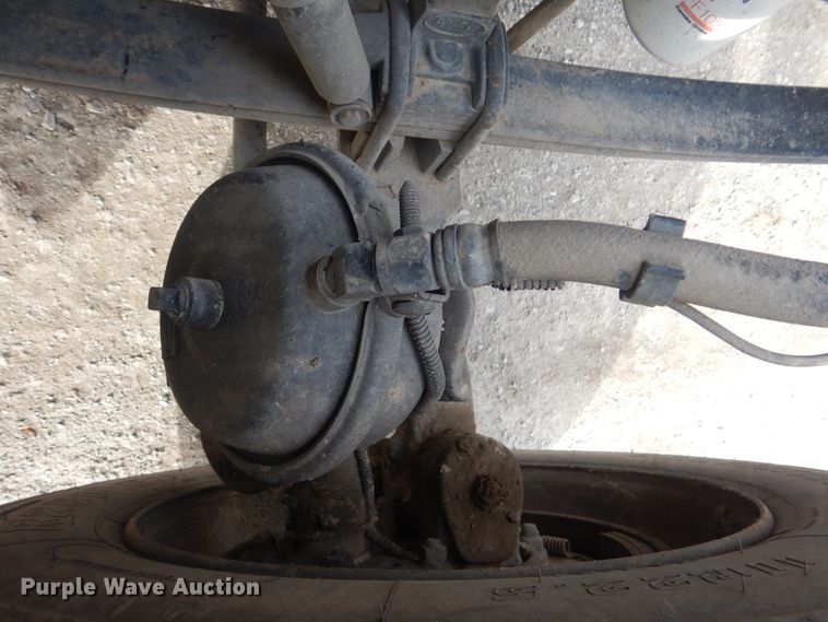 image for item HX9123 2004 Peterbilt 330  dump flatbed truck