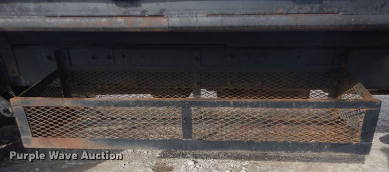 image for item HX9123 2004 Peterbilt 330  dump flatbed truck