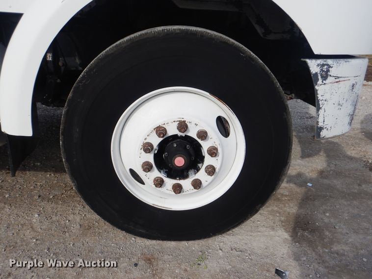 image for item HX9123 2004 Peterbilt 330  dump flatbed truck