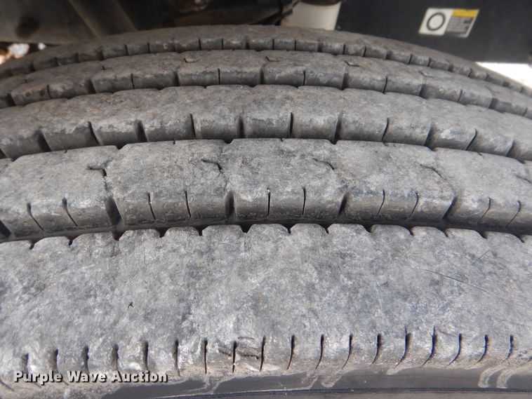 image for item HX9123 2004 Peterbilt 330  dump flatbed truck