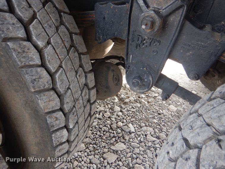 image for item HX9123 2004 Peterbilt 330  dump flatbed truck