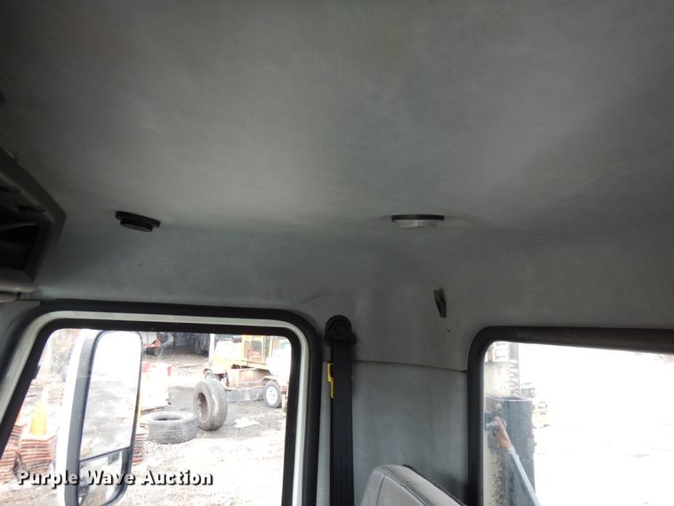 image for item HX9541 2013 Mack CXU613  semi truck