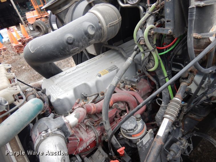 image for item HX9541 2013 Mack CXU613  semi truck