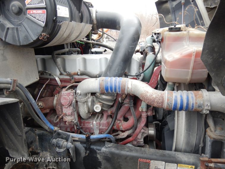 image for item HX9541 2013 Mack CXU613  semi truck