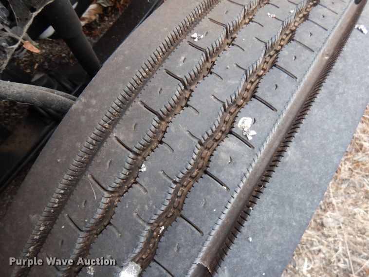 image for item HX9541 2013 Mack CXU613  semi truck