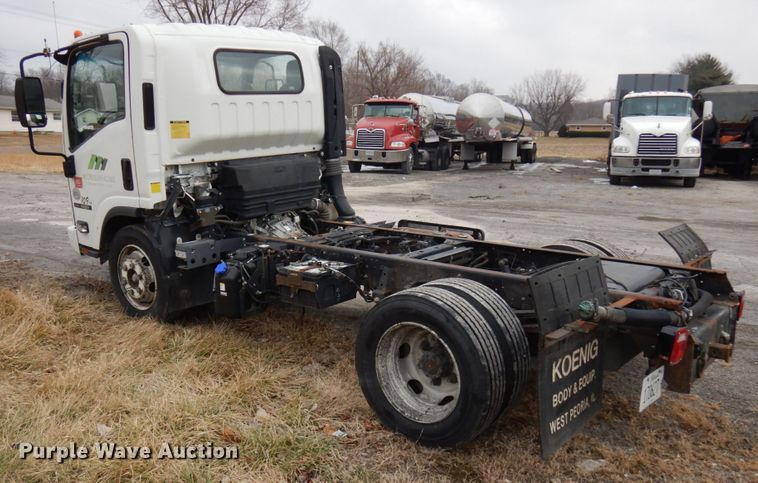 image for item HX9544 2014 Isuzu NQR  truck cab and chassis