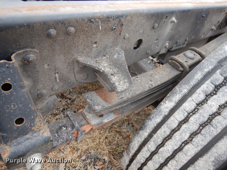 image for item HX9544 2014 Isuzu NQR  truck cab and chassis